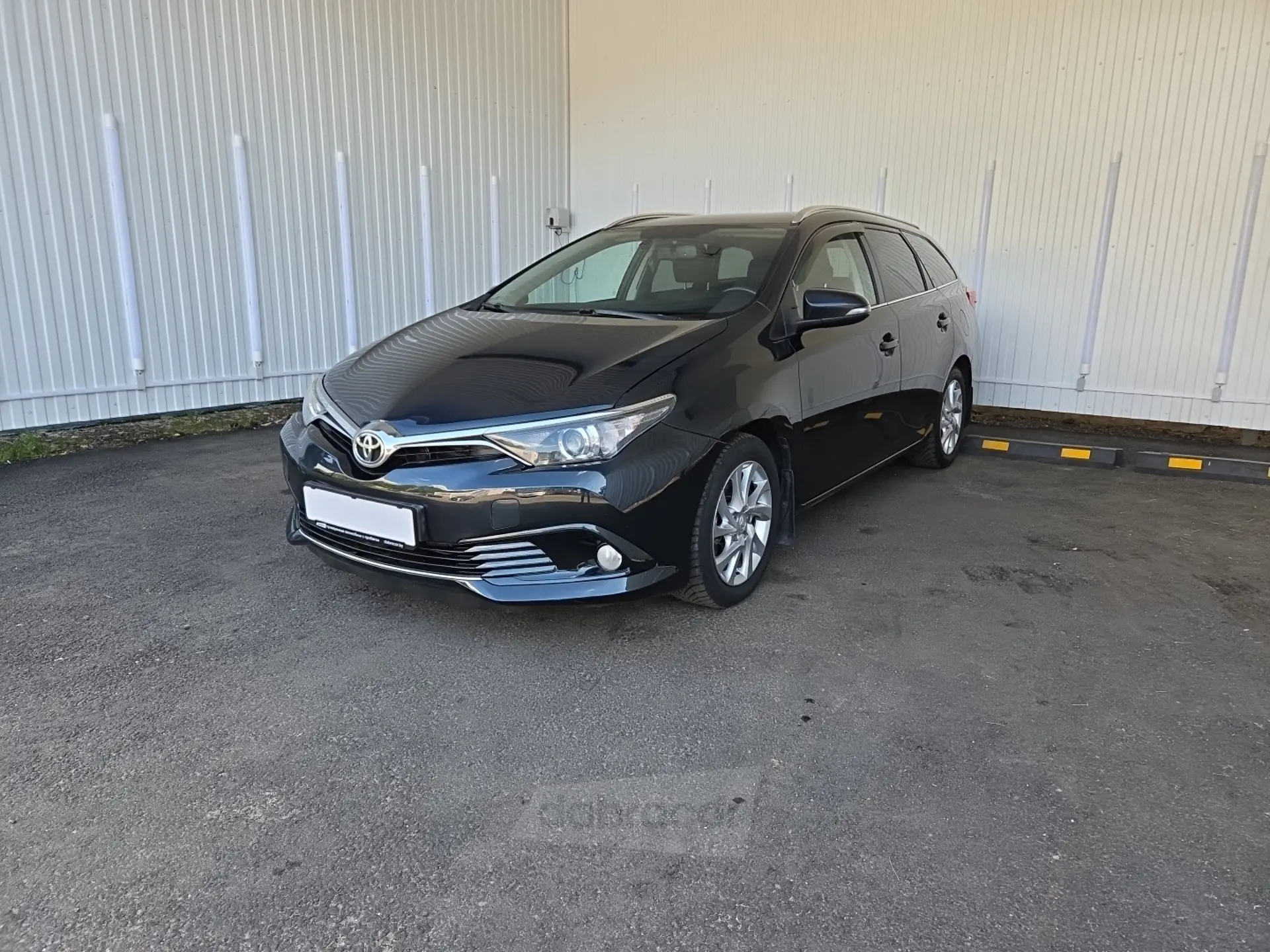 Toyota Auris 2016 года за 35 990 BYN в Минск