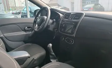 Renault Sandero 2018 года за 31 400 BYN в Минск