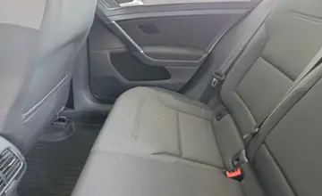 Volkswagen Golf 2017 года за 33 990 BYN в Минск