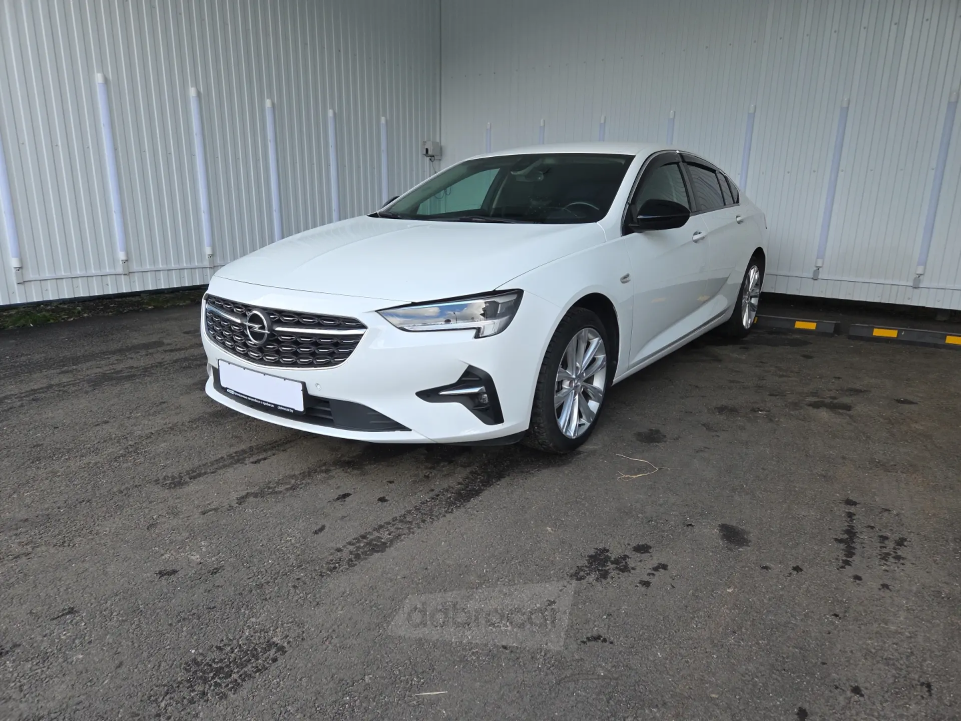 Opel Insignia 2021 года за 43 990 BYN в Минск