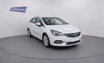 Opel Astra 2019 года за 32 300 BYN в Минск