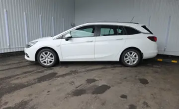 Opel Astra 2019 года за 33 300 BYN в Минск