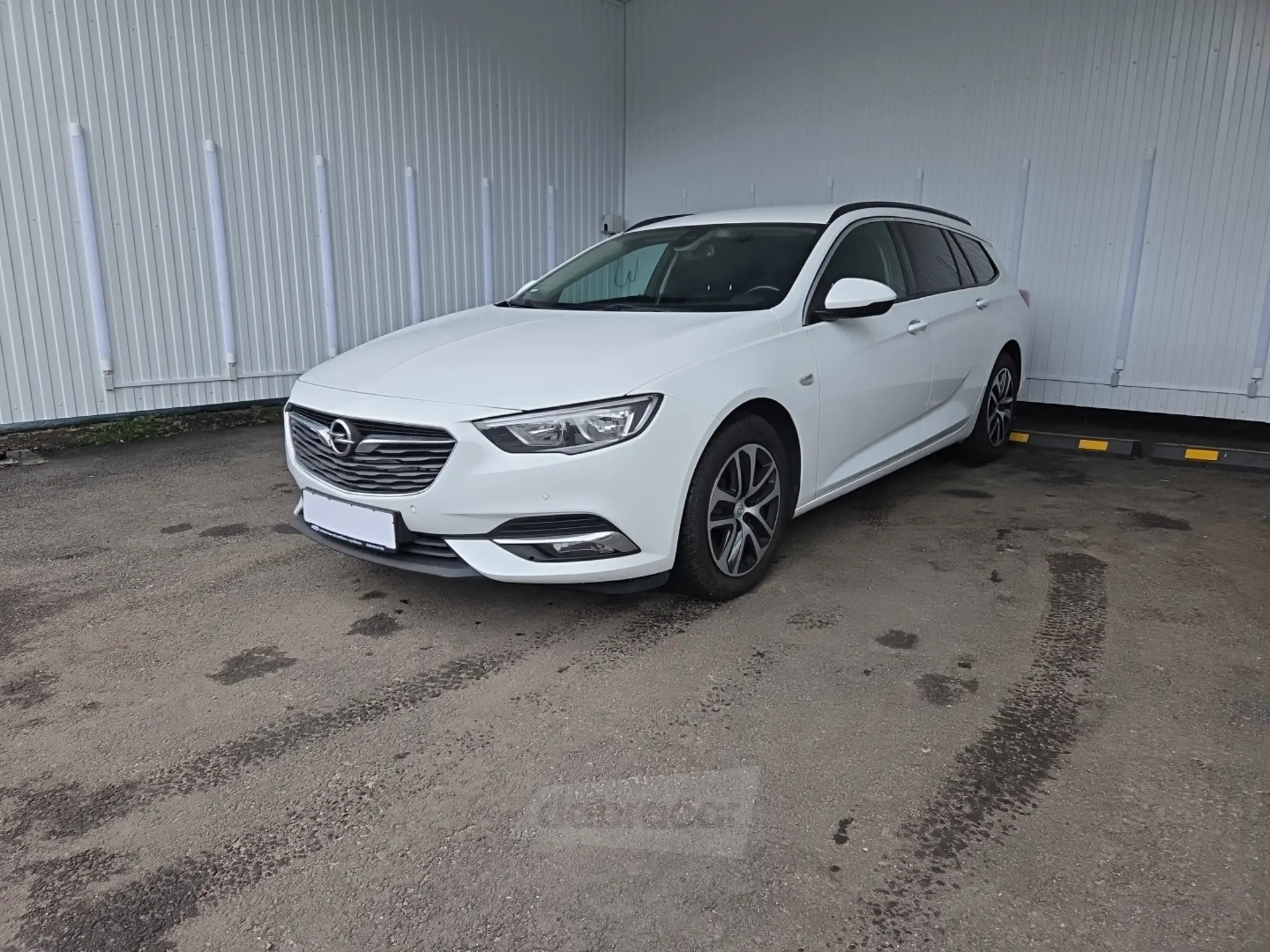 Opel Insignia 2017 года за 46 590 BYN в Минск