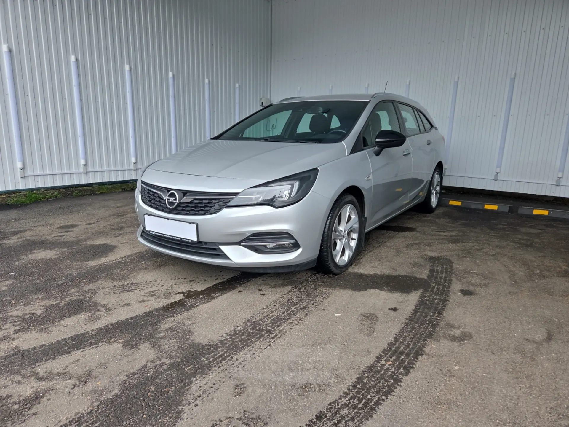 Opel Astra 2021 года за 39 100 BYN в Минск