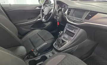 Opel Astra 2019 года за 32 090 BYN в Минск