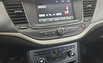 Opel Astra 2019 года за 32 090 BYN в Минск