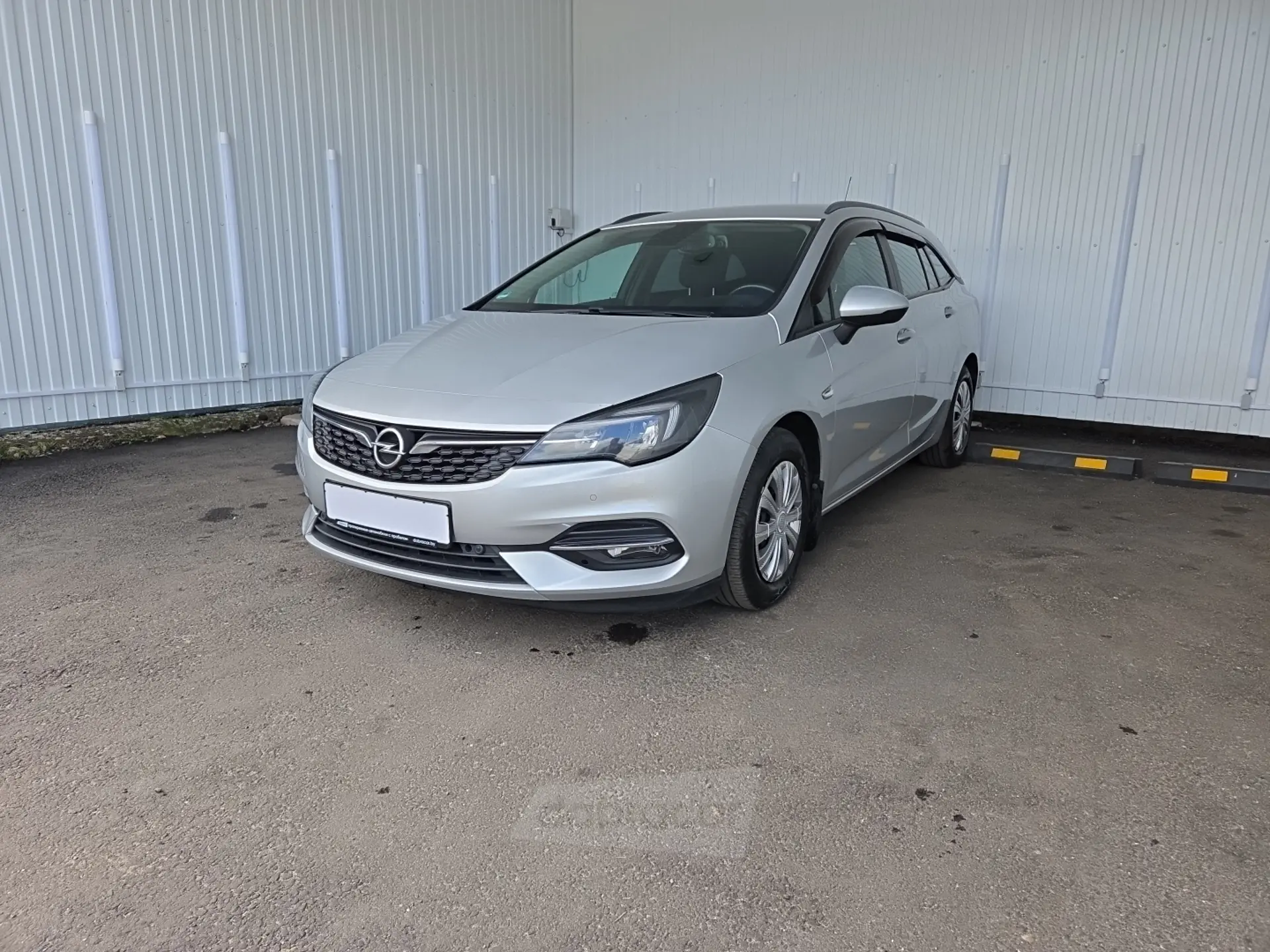 Opel Astra 2020 года за 33 000 BYN в Минск