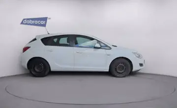 Opel Astra 2010 года за 16 800 BYN в Минск