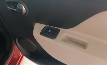 Renault Logan 2015 года за 26 400 BYN в Минск