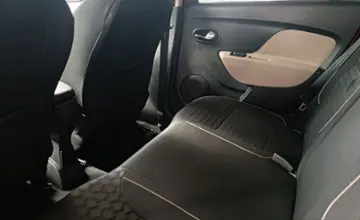 Renault Logan 2015 года за 26 400 BYN в Минск