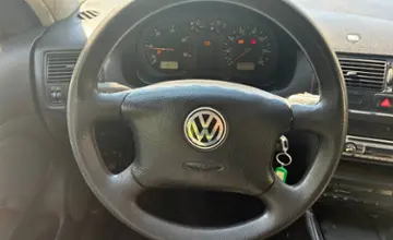 Volkswagen Golf 2000 года за 10 990 BYN в Гомель