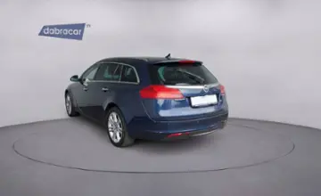 Opel Insignia 2010 года за 23 990 BYN в Минск