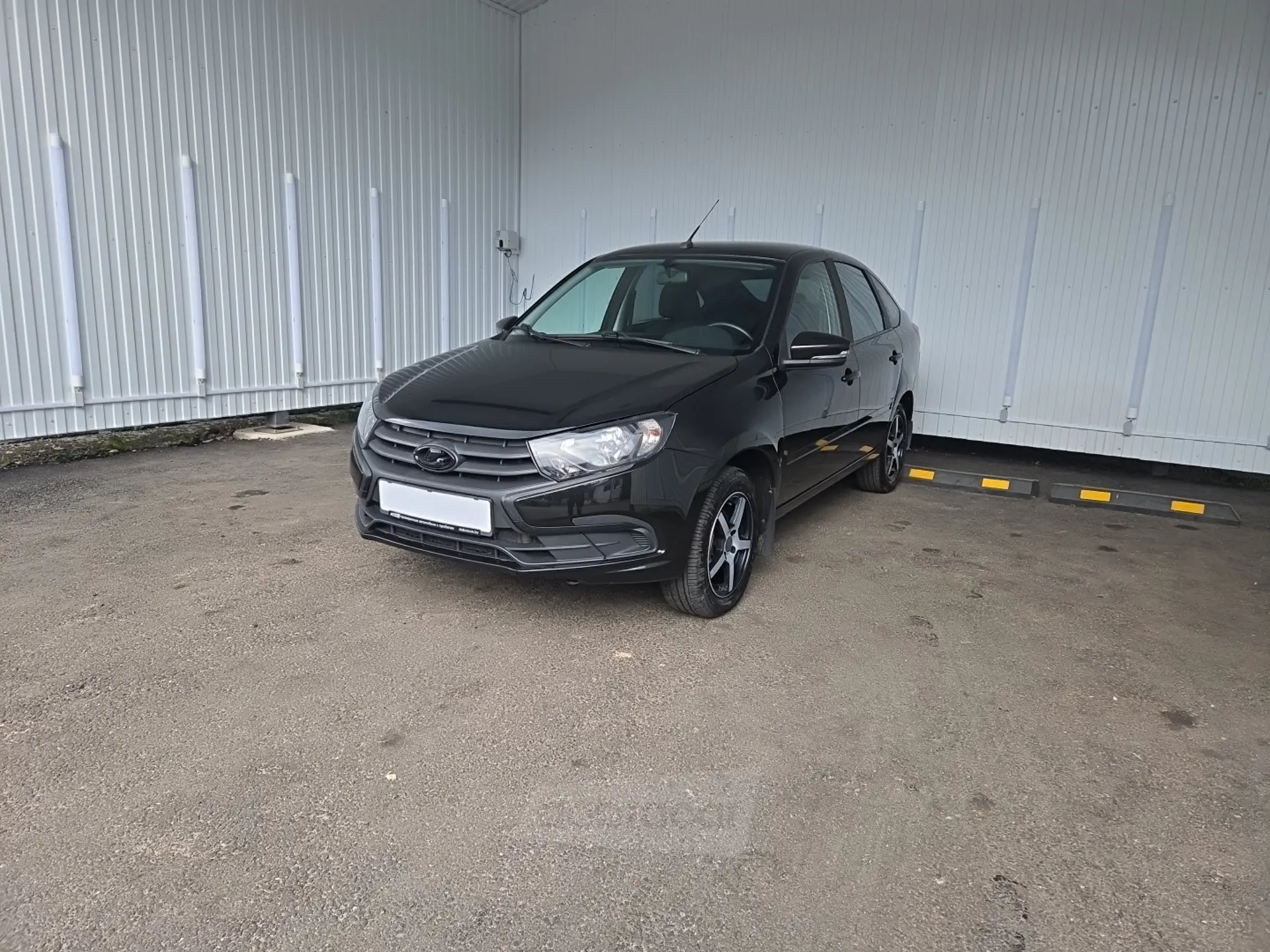 LADA (ВАЗ) Granta 2023 года за 25 300 BYN в Минск