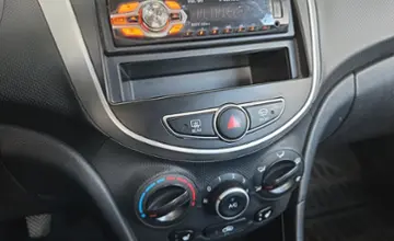 Hyundai Solaris 2012 года за 17 390 BYN в Минск