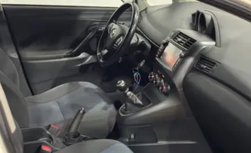 Toyota Verso 2016 года за 35 900 BYN в Минск