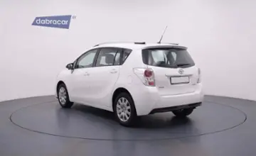 Toyota Verso 2016 года за 35 900 BYN в Минск