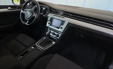 Volkswagen Passat 2015 года за 38 400 BYN в Минск