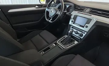 Volkswagen Passat 2015 года за 38 400 BYN в Минск