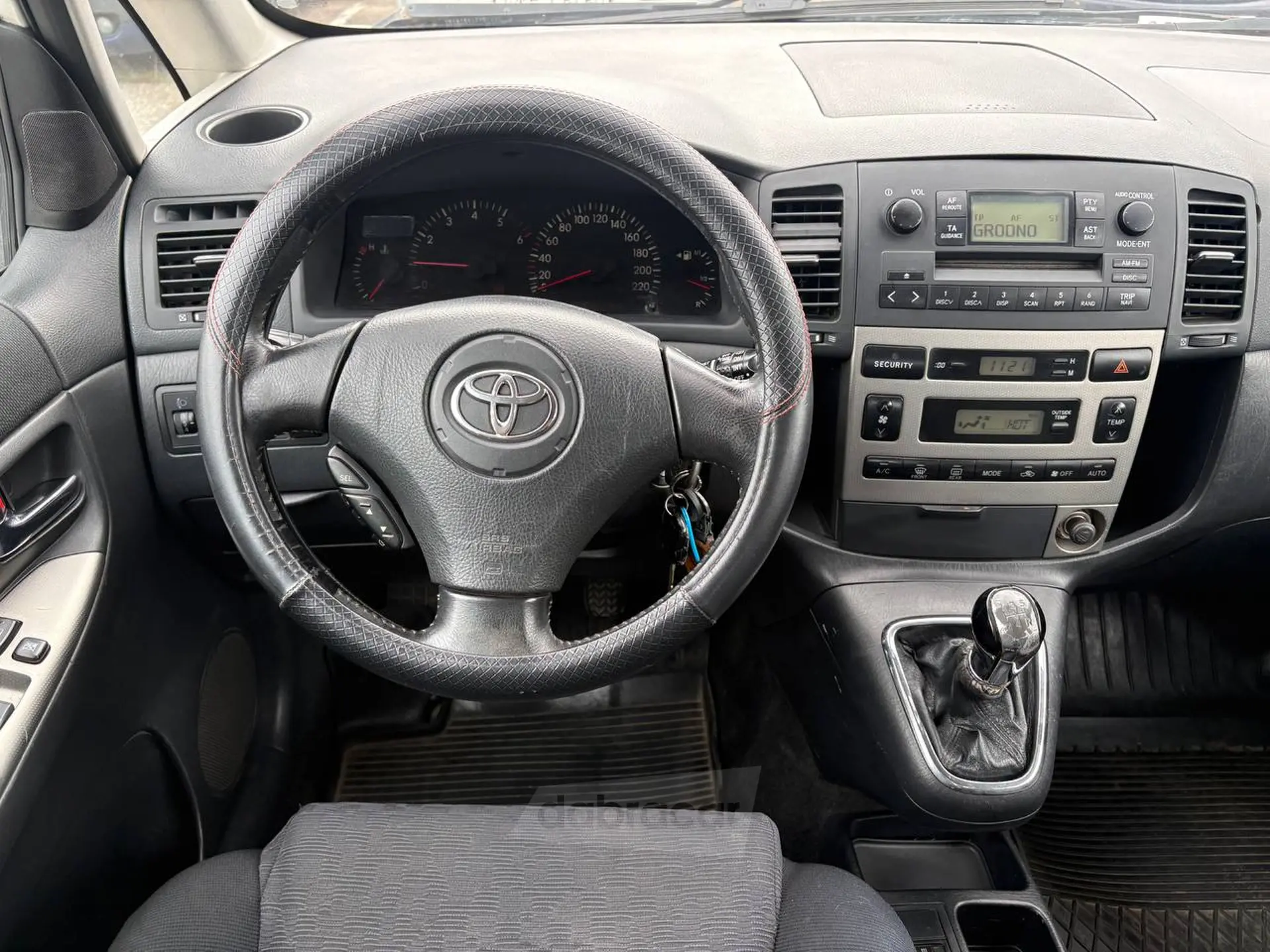  Corolla Verso