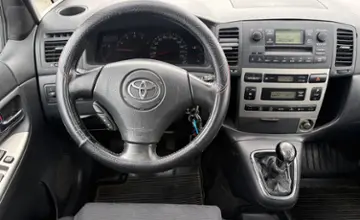 Toyota Corolla Verso 2003 года за 13 500 BYN в Гродно