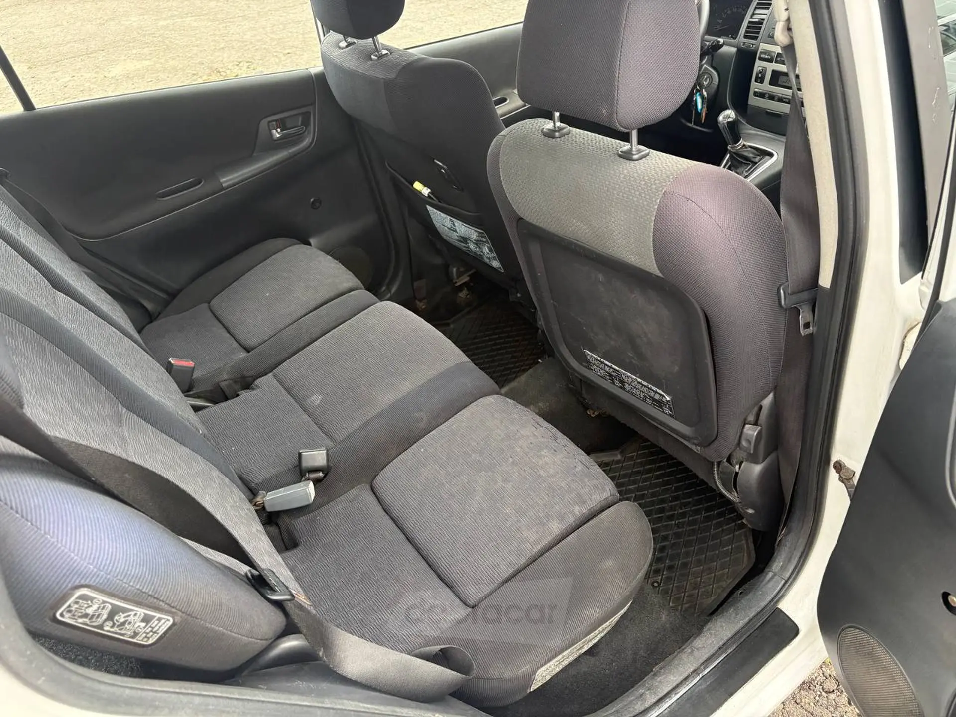  Corolla Verso
