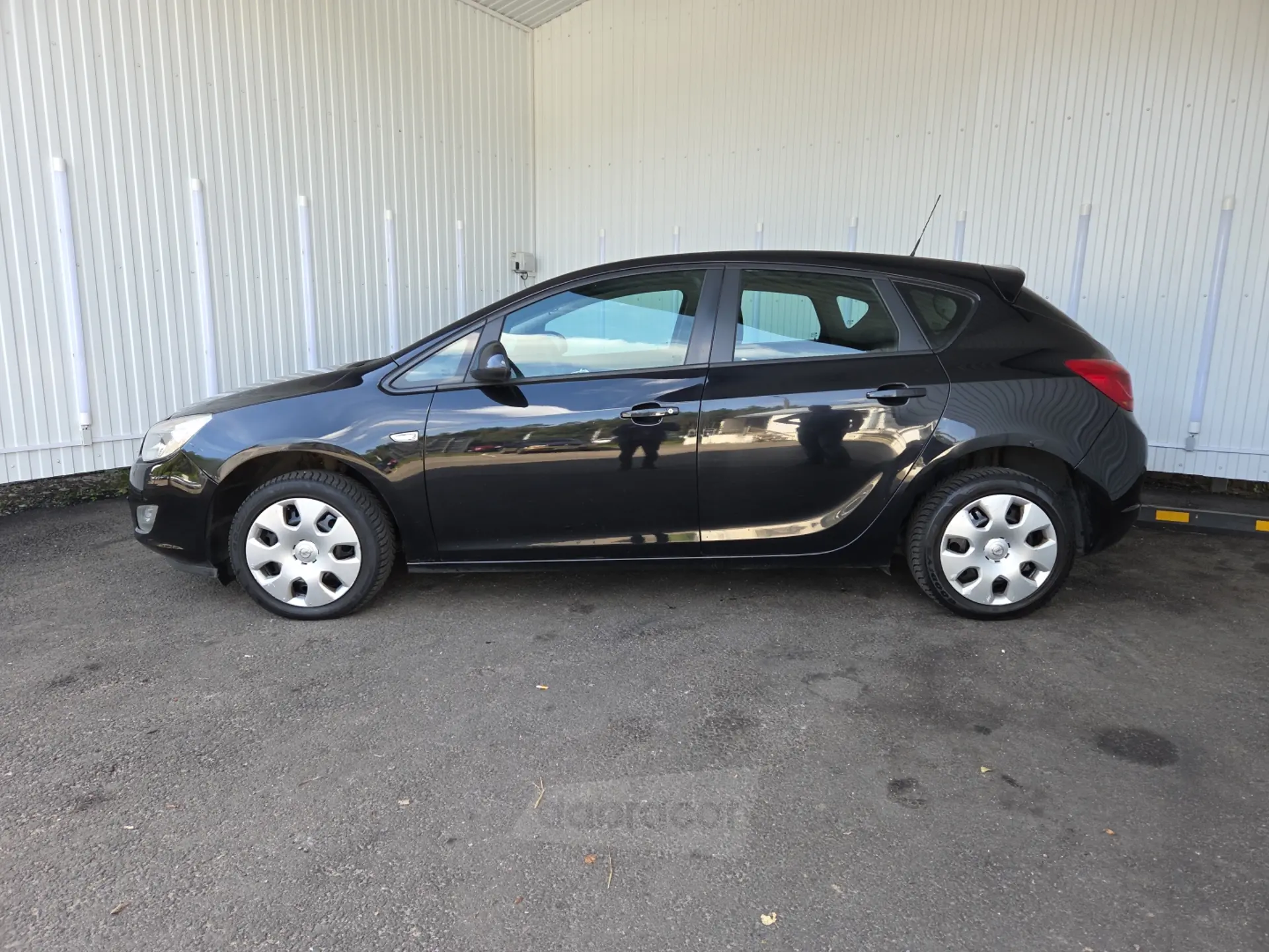  Astra