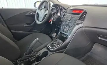 Opel Astra 2011 года за 15 490 BYN в Минск