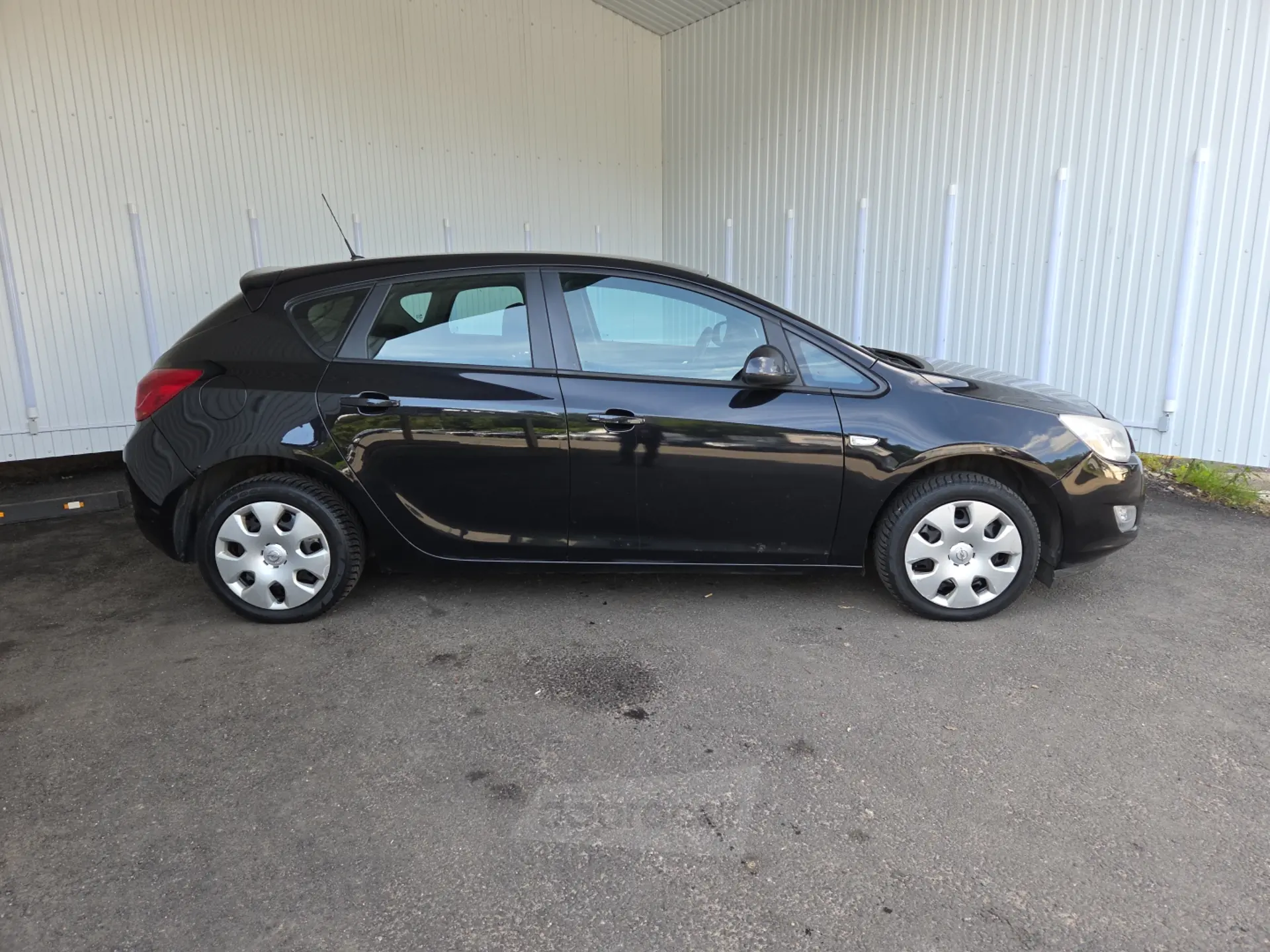  Astra