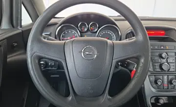 Opel Astra 2011 года за 15 490 BYN в Минск