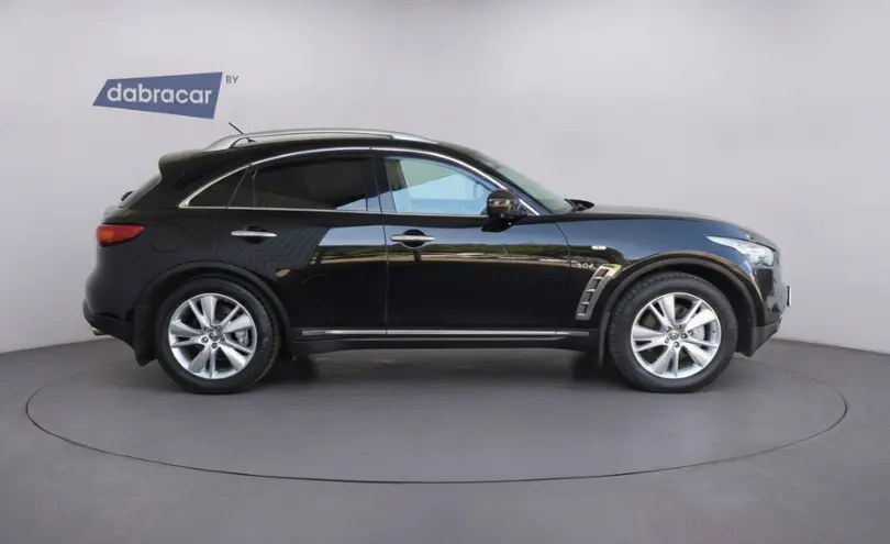 Infiniti