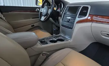 Jeep Grand Cherokee 2010 года за 40 100 BYN в Минск