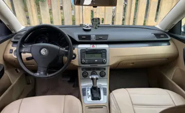 Volkswagen Passat 2005 года за 24 690 BYN в Гомель