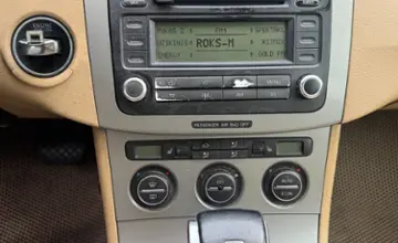 Volkswagen Passat 2005 года за 24 690 BYN в Гомель