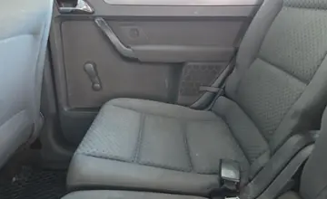 Volkswagen Touran 2004 года за 15 490 BYN в Минск