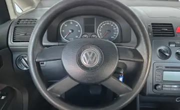 Volkswagen Touran 2004 года за 15 490 BYN в Минск