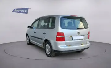 Volkswagen Touran 2004 года за 15 490 BYN в Минск