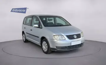Volkswagen Touran 2004 года за 15 490 BYN в Минск