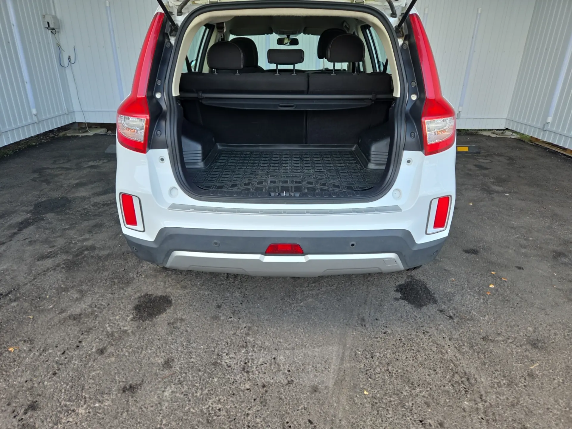  Emgrand X7