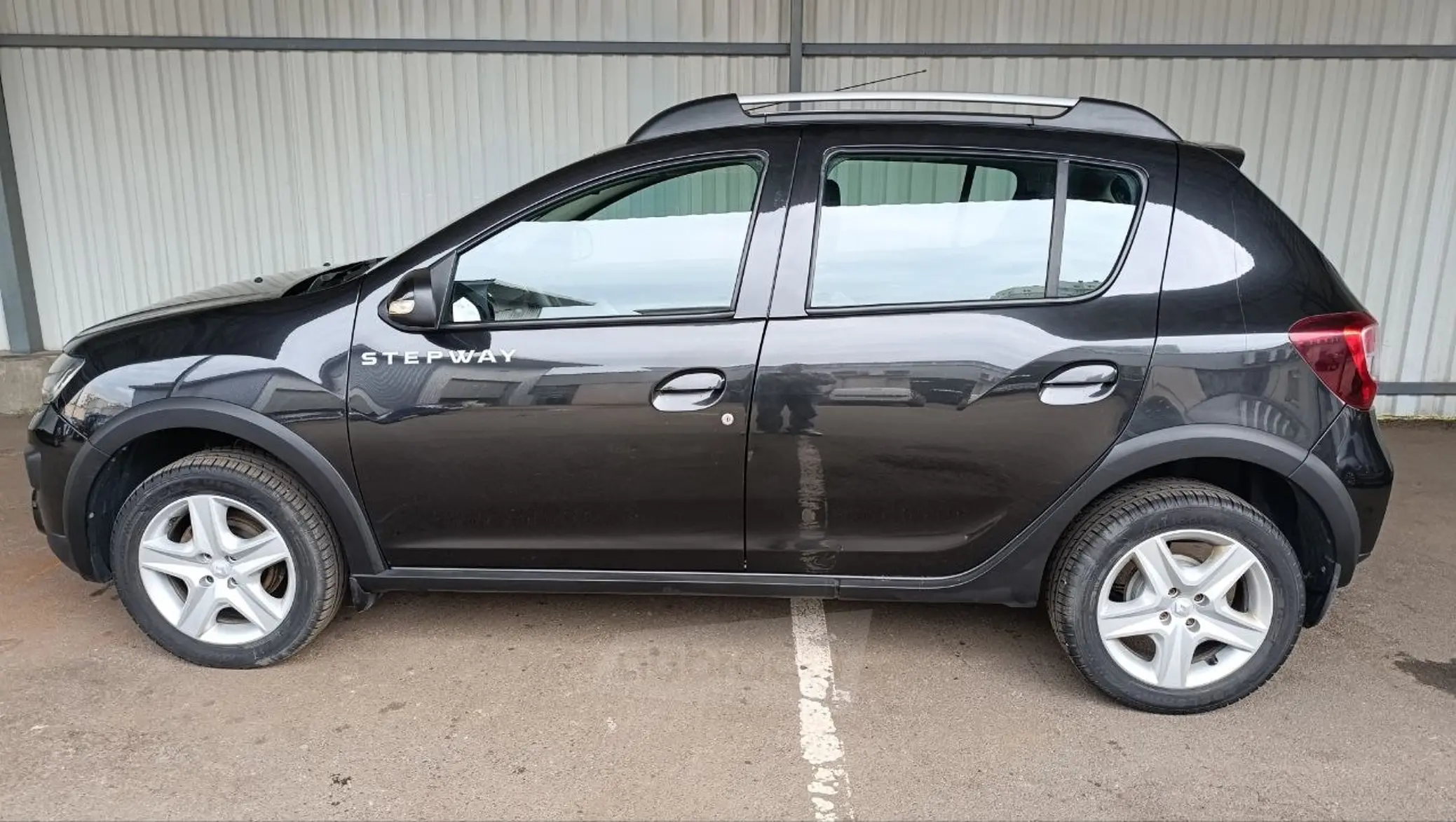 Sandero