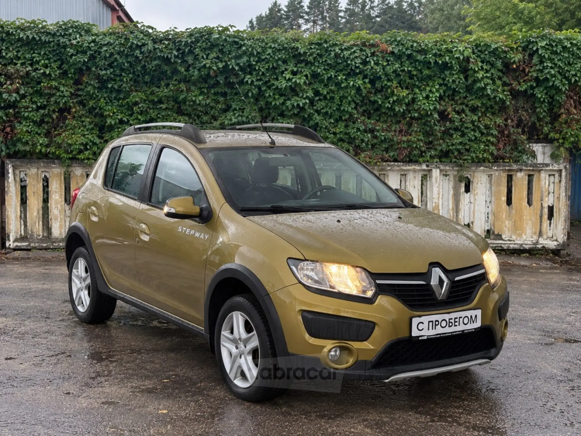  Sandero
