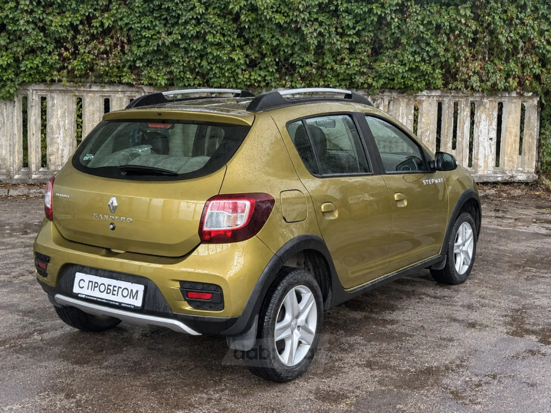  Sandero